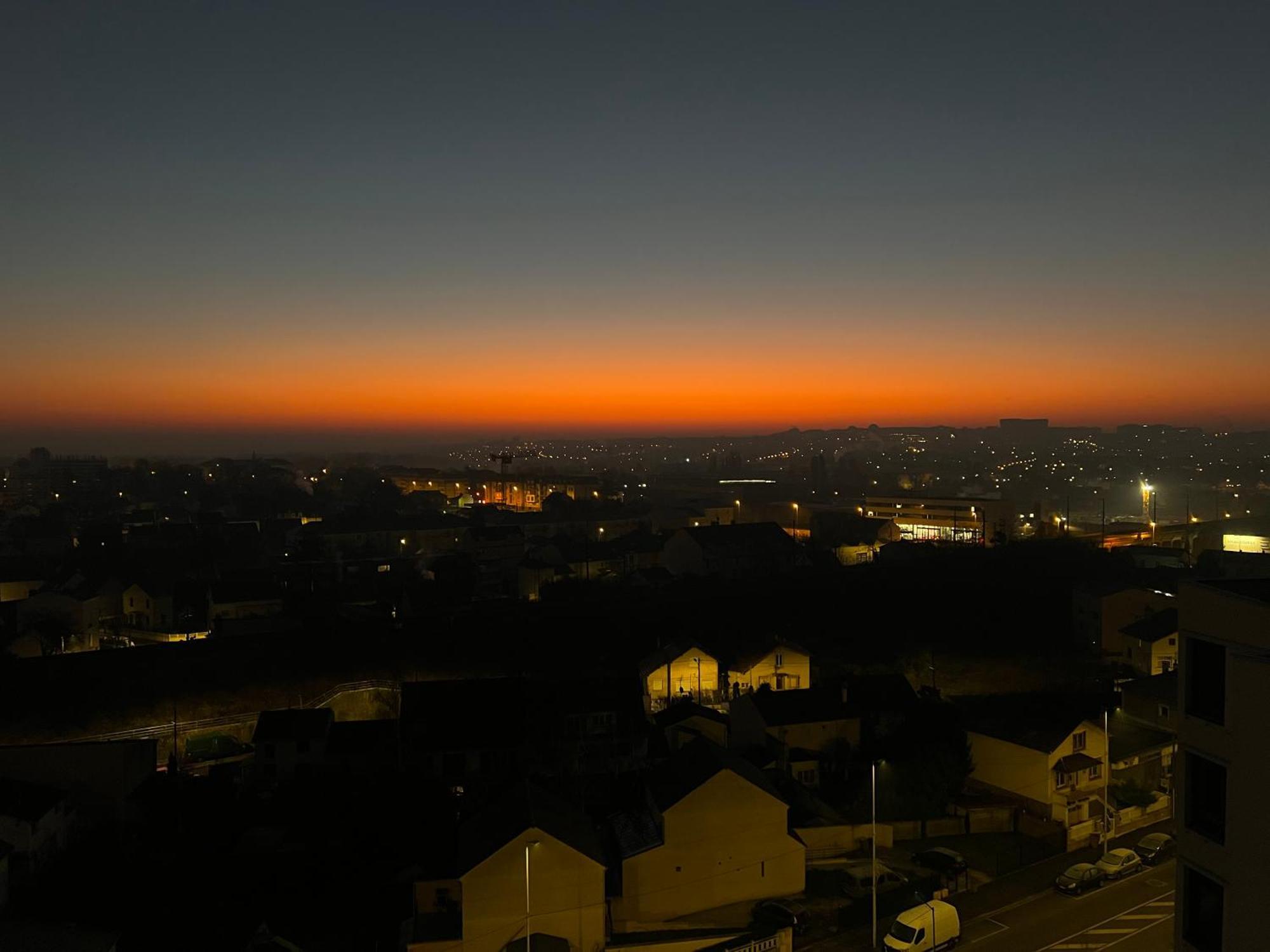 Chambre Artistique En Colocation Entre Disneyland Et Paris Neuilly sur Marne Bagian luar foto